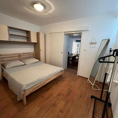 Apartmani Maksan Pakoštane Extérieur photo