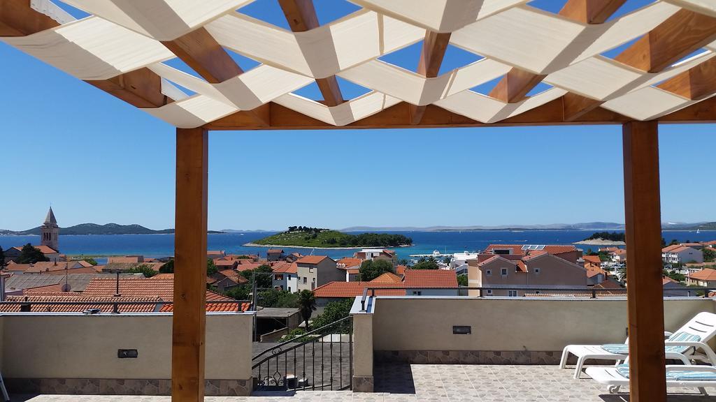 Apartmani Maksan Pakoštane Extérieur photo
