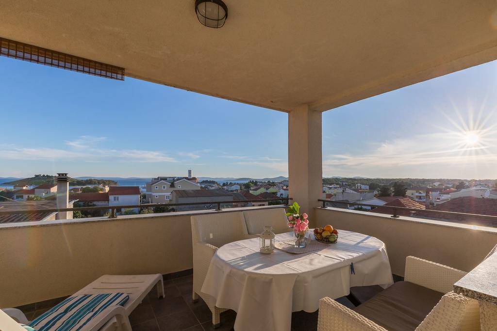 Apartmani Maksan Pakoštane Extérieur photo