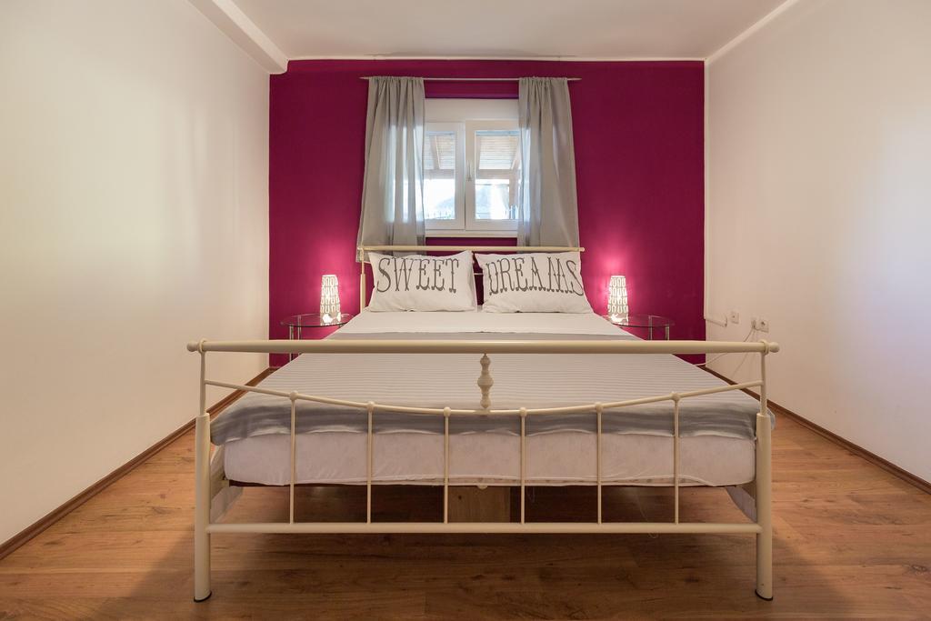 Apartmani Maksan Pakoštane Extérieur photo