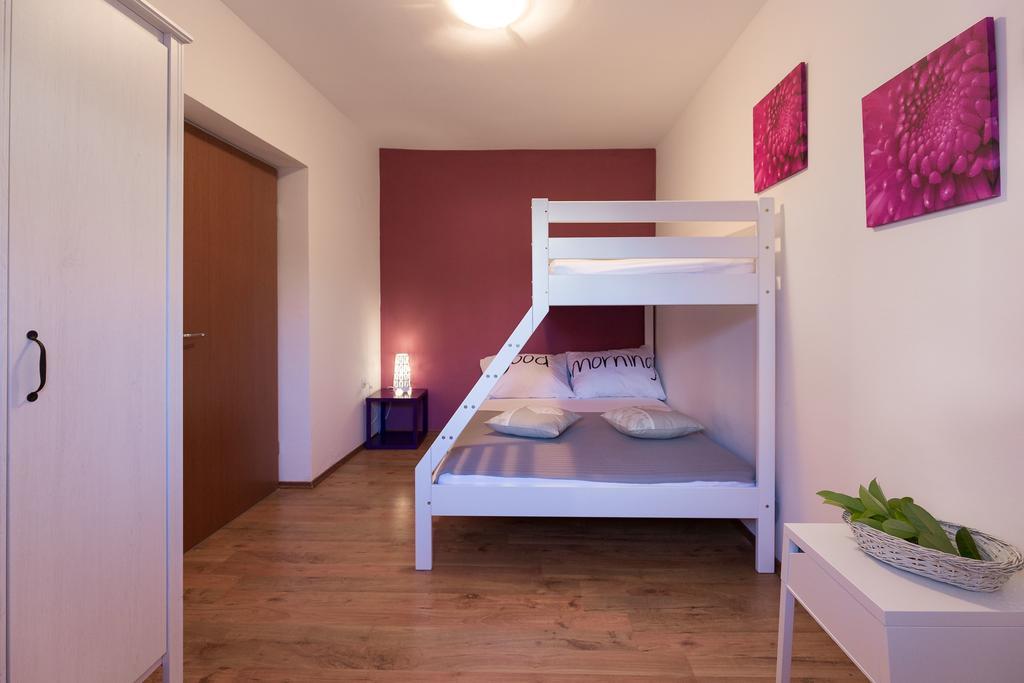 Apartmani Maksan Pakoštane Extérieur photo